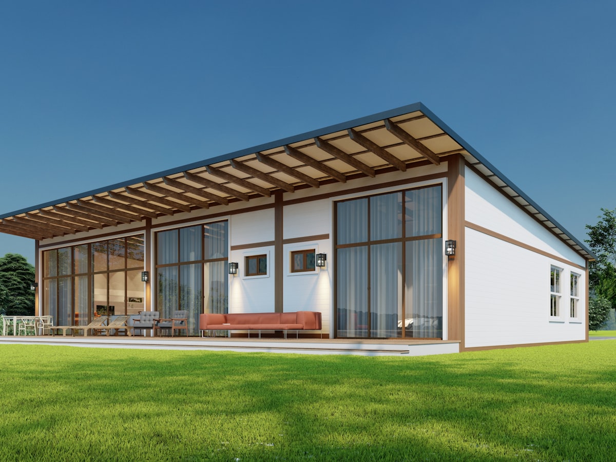 Casa Modulară Stăuceni, casă compactă modernă cu terasă din lemn, Stăuceni